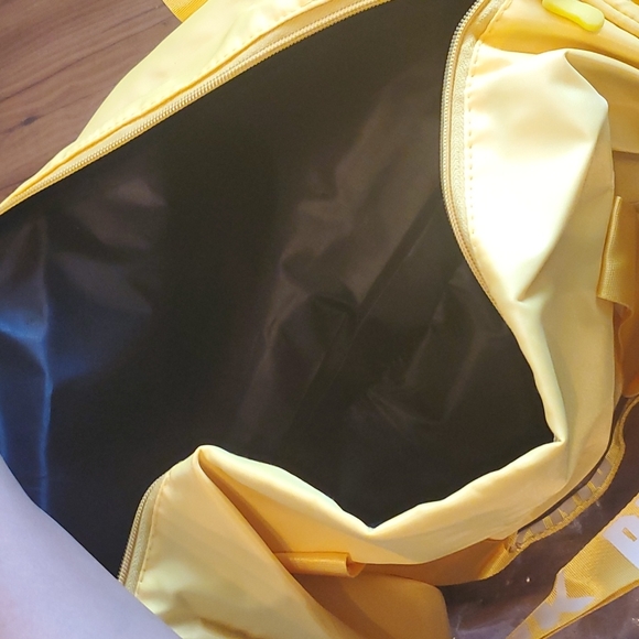 Duffle Bags - Picture 2 of 3